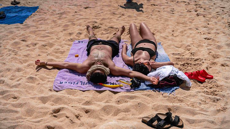 Sommersonne, Sand und Meer.