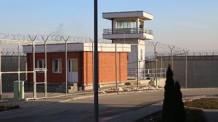 Die Häftlinge sollen in einem Gefängnis in der Stadt Gjilan untergebracht werden. 