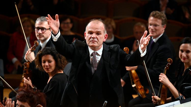Dirigent François-Xavier Roth ist seit 2015 Generalmusikdirektor der Stadt Köln.