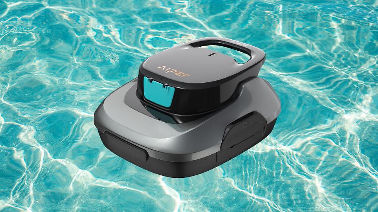 Mit einem Pool-Roboter ist der Poolboden schnell wieder blitzeblank.