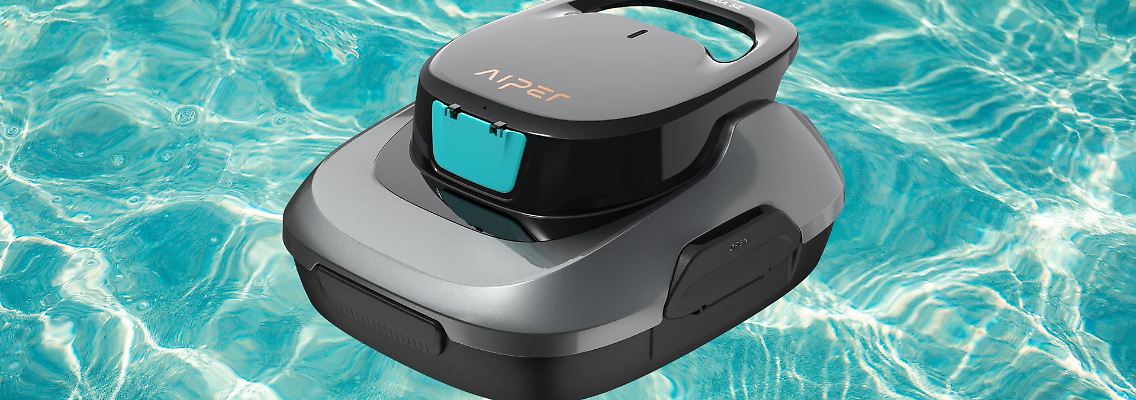 Mit einem Pool-Roboter ist der Poolboden schnell wieder blitzeblank.