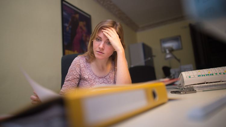 Müssen Selbstständige ihre Zahlungsfähigkeit nachweisen, können dafür eine Menge Unterlagen nötig sein.