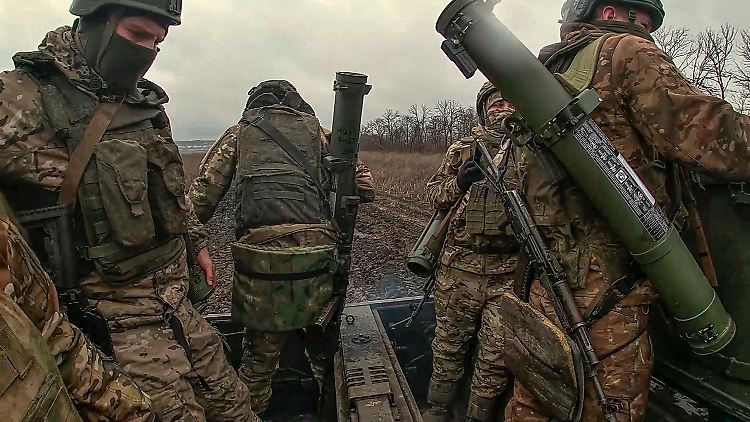 Die Russen ziehen ihre Streitkräfte für die Offensive in der Ukraine zusammen.