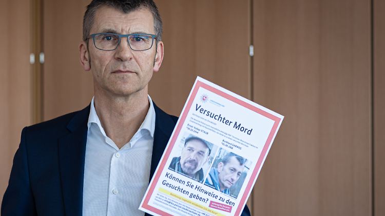 "Ich bin nach wie vor zuversichtlich, dass wir die beiden Gesuchten Garweg und Staub festnehmen werden", sagt LKA-Präsident Friedo de Vries.