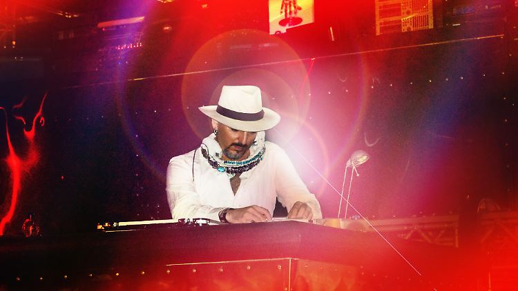 Gigi D' Agostino 2009 im italienischen Rimini. 
