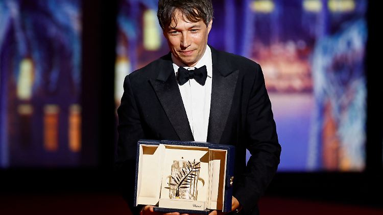 Baker gewinnt den Hauptpreis bei den 77. Filmfestspielen in Cannes.