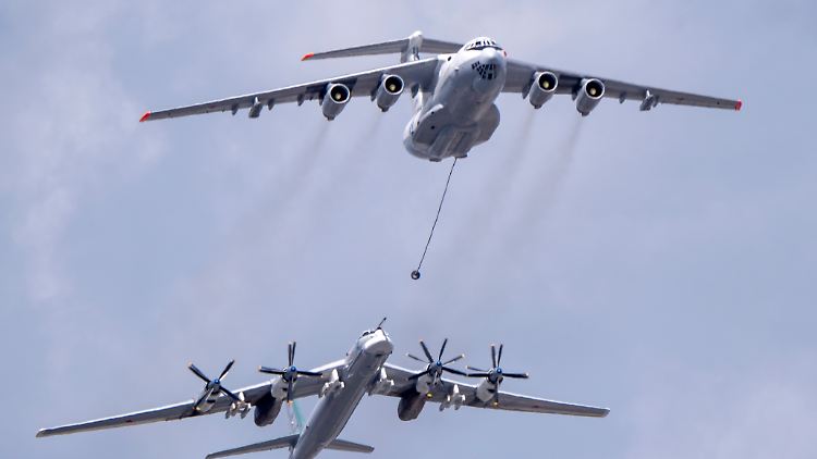 Vom russischen Luftwaffenstützpunkt Olenya aus starteten Tu-95-Bomberflugzeuge. 