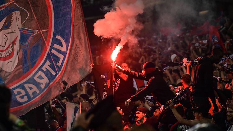 Fans beider Lager feierten das Pokalfinale nicht nur stimmungsvoll.