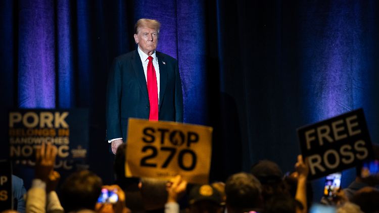 Laute Buhrufe ist Trump nicht gewohnt. Missmutig beleidigte er die Libertären als "drei Prozent" Partei.