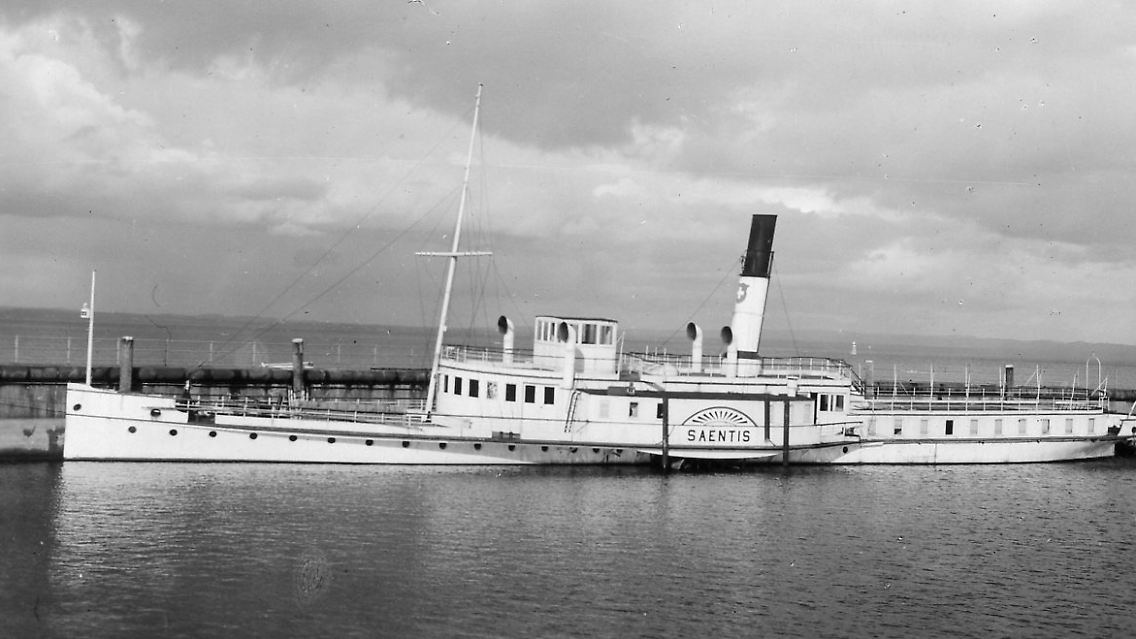 Das Dampfschiff "Säntis" fuhr von 1892 bis 1933 auf dem Bodensee. Dann wurde es ausgemustert und im See versenkt.