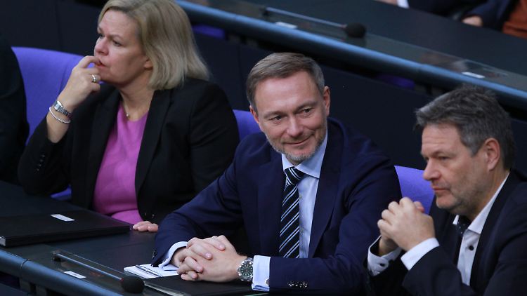 Innenministerin Faeser muss ebenfalls zum Gespräch mit Finanzminister Lindner, Wirtschaftsminister Habeck und Kanzler Scholz.