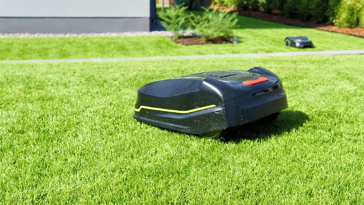Intelligente Unterstützung bei der Rasenpflege: Mähroboter ohne Begrenzungskabel.