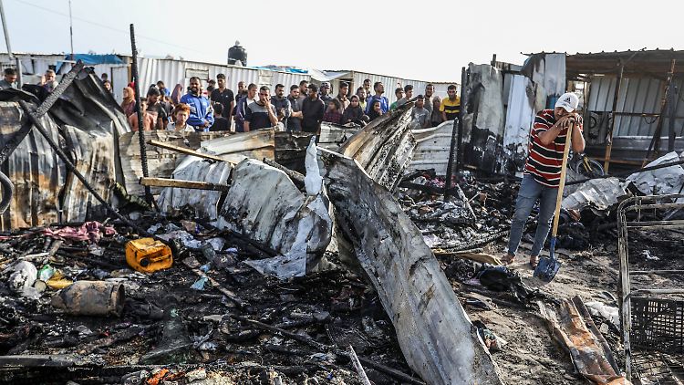 Trümmerfeld in Rafah - beim israelischen Angriff starben mehrere Menschen.