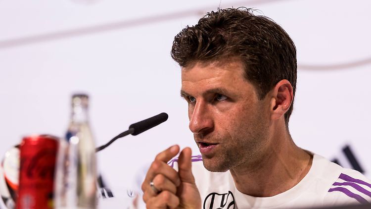 Thomas Müller gab bei der DFB-PK mal wieder spezielle Einblicke.