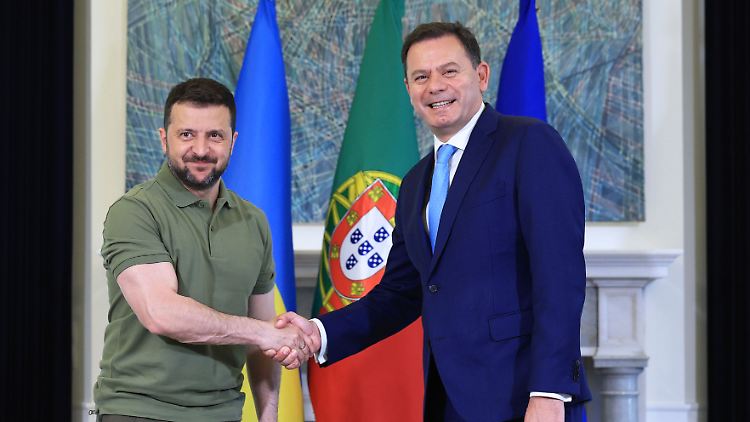 Der portugiesische Ministerpräsident Luís Montenegro und Wolodymyr Selenskyj  haben ein bilaterales Abkommen mit einer Laufzeit von zehn Jahren unterzeichnet. 