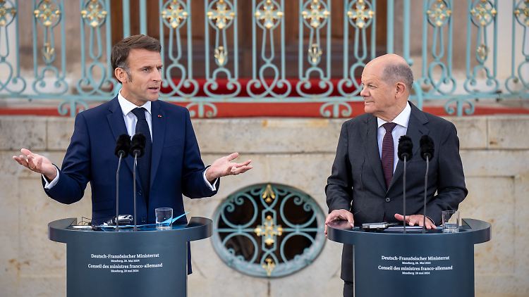Frankreich und Deutschland wollen eine bessere und schnellere Rüstungsproduktion in Europa. Das werde einen positiven Beitrag zur weltweiten und transatlantischen Sicherheit leisten, heißt es in einer gemeinsamen Erklärung.