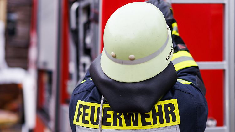 Ermittlungen sollen jetzt den Unfallhergang und die Unfallursache klären.