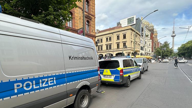 Die Kriminaltechniker vor Ort.