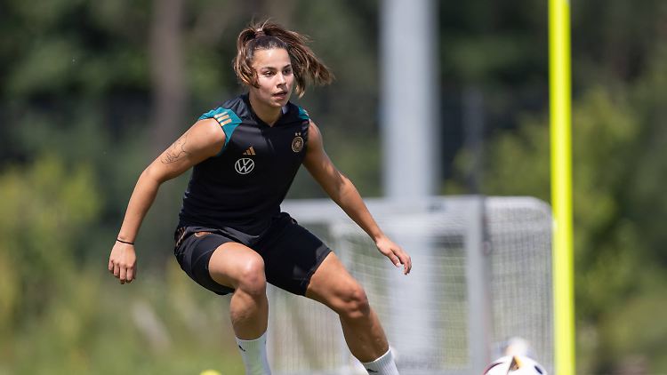 Lena Oberdorf wechselt zur neuen Saison zum FC Bayern München.