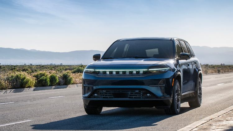 Jeep erweitert sein Programm mit dem elektrischen Luxus-SUV Wagoneer S.