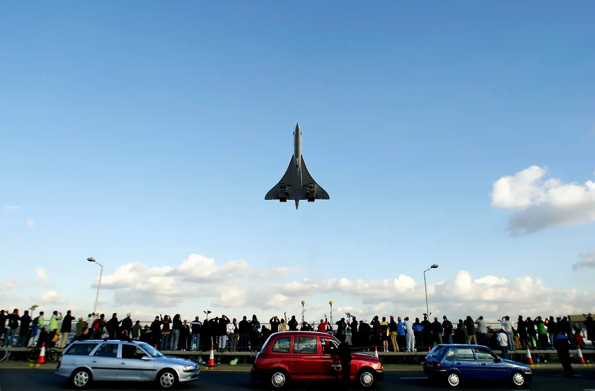 2003-10-24T120000Z-606212481-RP4DRIFRDVAB-RTRMADP-3-MDF18593-TIF