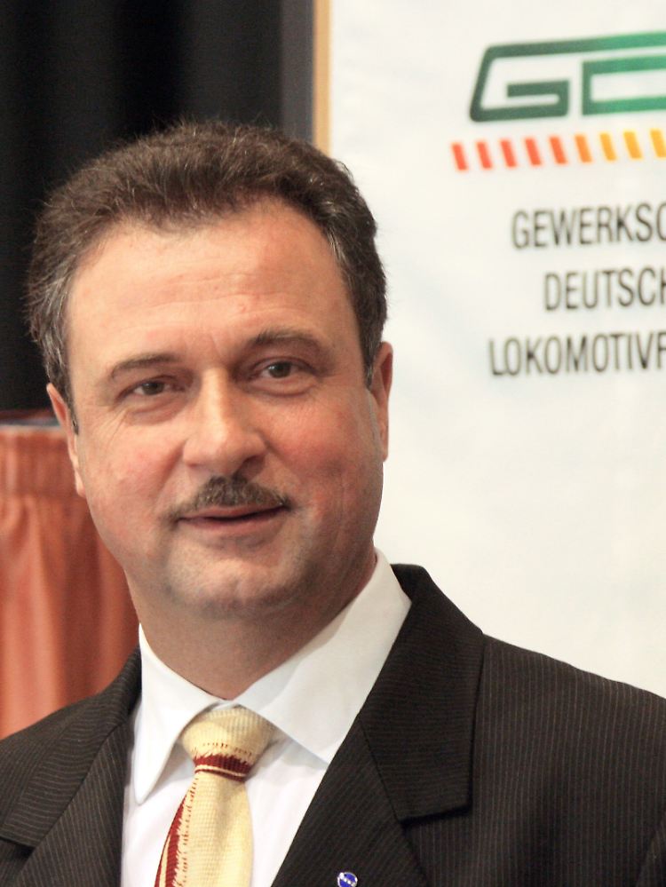 GDL-Chef Claus Weselsky kritisiert sowohl die fehlenden Sicherheitssysteme als auch die Personalpolitik der Bahn.