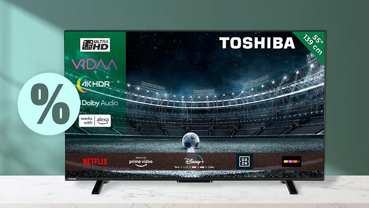Bei Lidl ist aktuell ein 55-Zoll-Fernseher von Toshiba zum Schnäppchenpreis von 300 Euro im Angebot. 