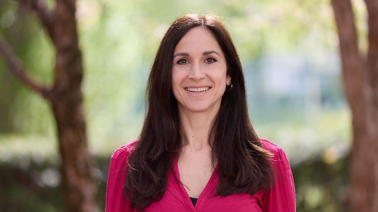 Lena Ulbricht ist Professorin für Politische Philosophie und Theorie an der Technischen Universität München und Forschungsgruppenleiterin am Weizenbaum-Institut für die vernetzte Gesellschaft.