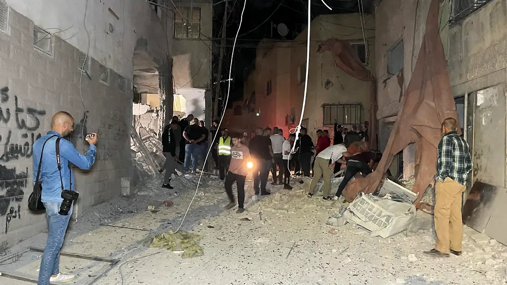 80f4aef3e963bd37f942838974fef0f9