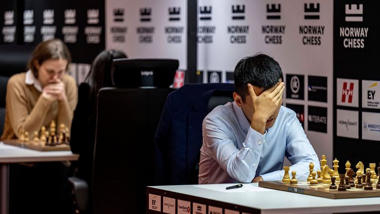 Ding Liren patzte in Norwegen gegen Magnus Carlsen schwer. 