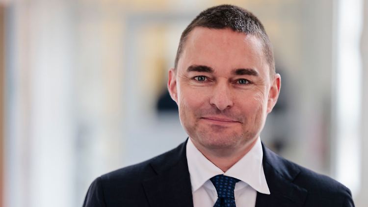 In Deutschland sorgte Windhorst zuletzt mit der Insolvenz der von ihm übernommenen Werften in Schleswig-Hollstein für Ärger. 
