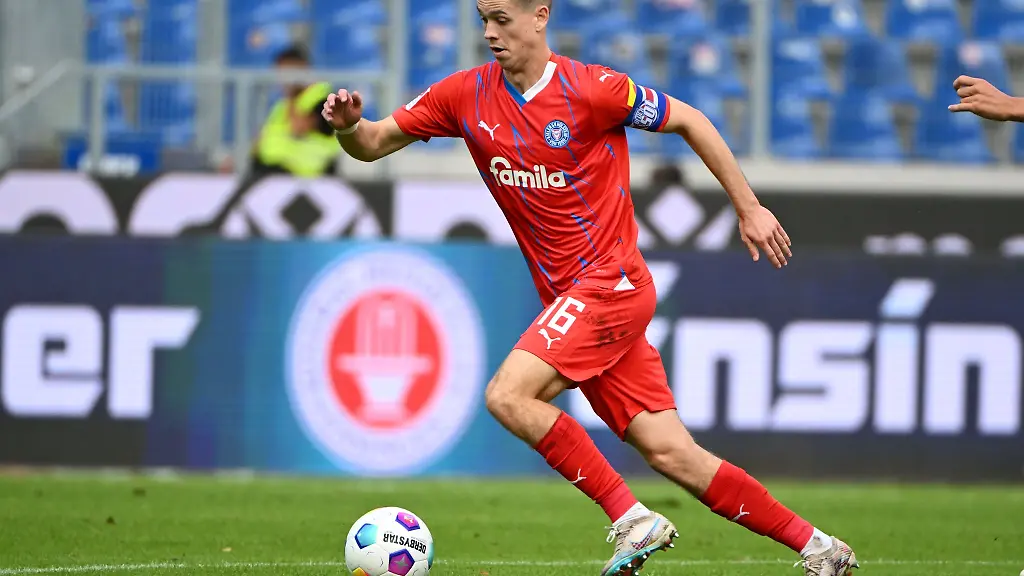 Der-Kieler-Philipp-Sander-Sander-freut-sich-auf-die-Rueckkehr-nach-Rostock