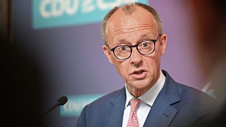 Merz geht davon aus, dass der Ausschuss bereits kommende Woche eingesetzt werden könnte. Es müsse geklärt werden, ob es bei der Entscheidung "wirklich eine vorurteilsfreie Prüfung gegeben" habe.