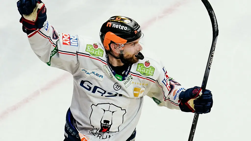 Zach-Boychuk-und-die-Eisbaeren-gruessen-von-der-Tabellenspitze