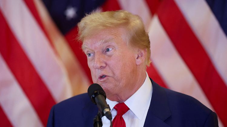 Um die Beteiligten im Schweigegeld-Prozess zu schützen, hatte der Richter Trump öffentliche Äußerungen über sie verboten.