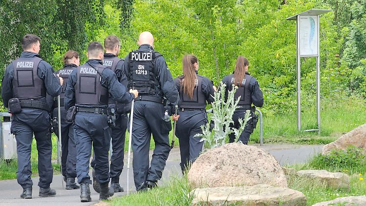 Die Einsatzkräfte suchen in Döbeln und in der näheren Umgebung
