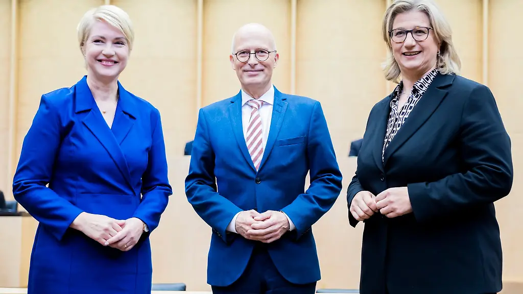 Anke-Rehlinger-SPD-Ministerpraesidentin-des-Saarlands-und-zweite-Vize-Bundesratspraesidentin-r