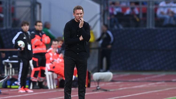 Julian Nagelsmann muss eine knifflige Aufgabe lösen.
