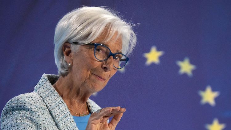 EZB-Chefin Lagarde erwartet bis ins nächste Jahr hinein eine Inflation oberhalb von zwei Prozent.
