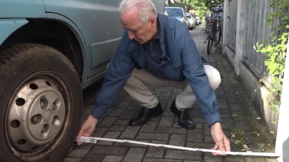 Parken auf Gehwegen.jpg