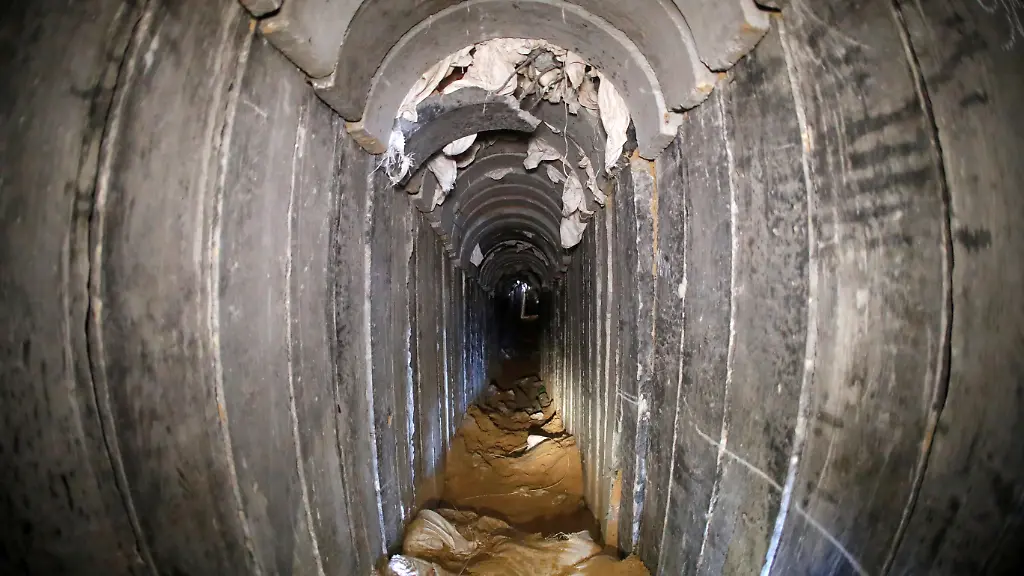 2018-01-18T000000Z-1826349814-RC166B2F7F90-RTRMADP-3-ISRAEL-PALESTINIANS-TUNNEL