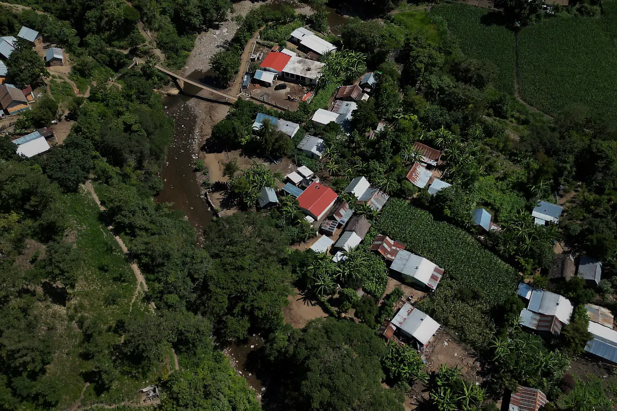 2023-10-12T100433Z-1554244699-RC23P2A4SY1O-RTRMADP-3-GUATEMALA-CLIMATECHANGE-HUNGER-VILLAGE