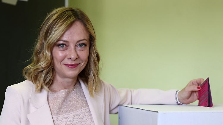 Die Partei von Giorgia Meloni triumphiert bei der Wahl des Europaparlaments.