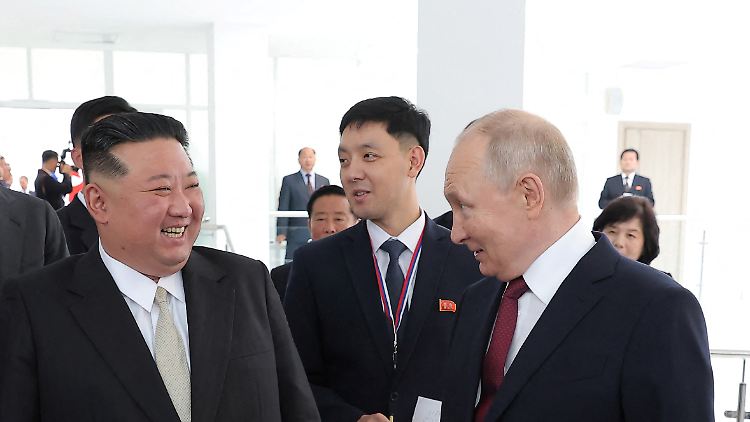 Im September hat Kim Jong Un Wladimir Putin in Russland besucht. 