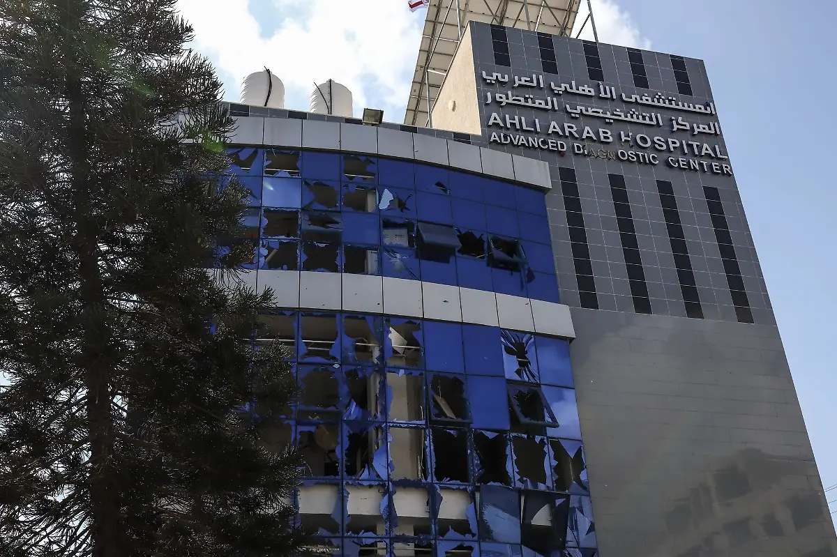 Die-verwuestete-Al-Ahli-Klinik-in-Gaza-Stadt