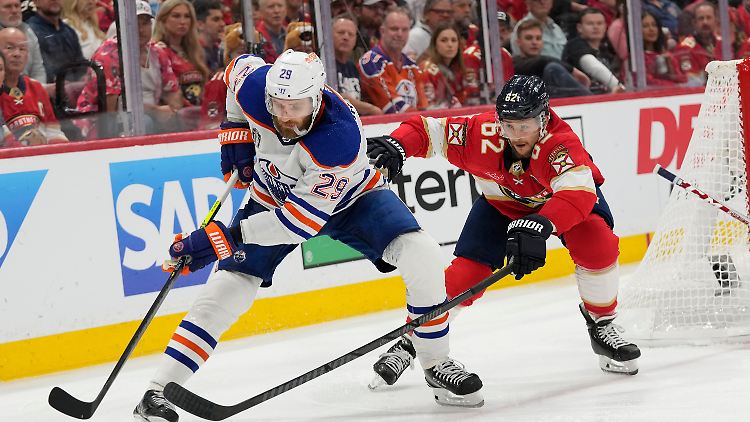 Leon Draisaitl und die Oilers kommen noch nicht zur Entfaltung gegen die Panthers.