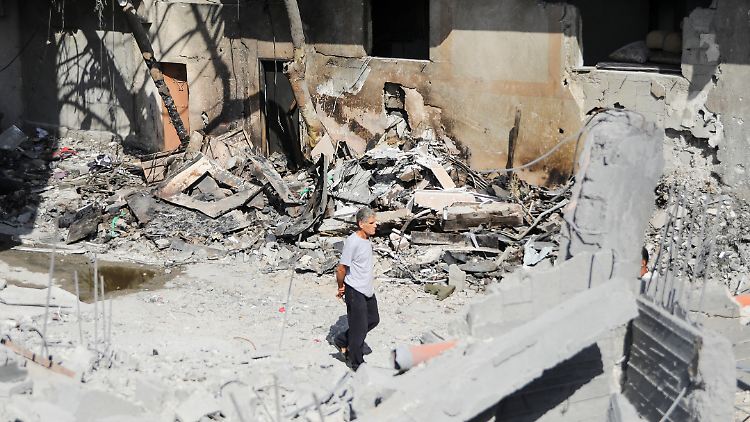 In ihrem Bemühen, Geiseln aus den Händen der Hamas-Terroristen zu befreien, geht das israelische Militär hart im Gazastreifen vor.