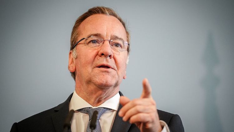 Sein Vorschlag ist ein erster Schritt hin zur möglichen Wiedereinführung einer neuen Wehrpflicht: Boris Pistorius.