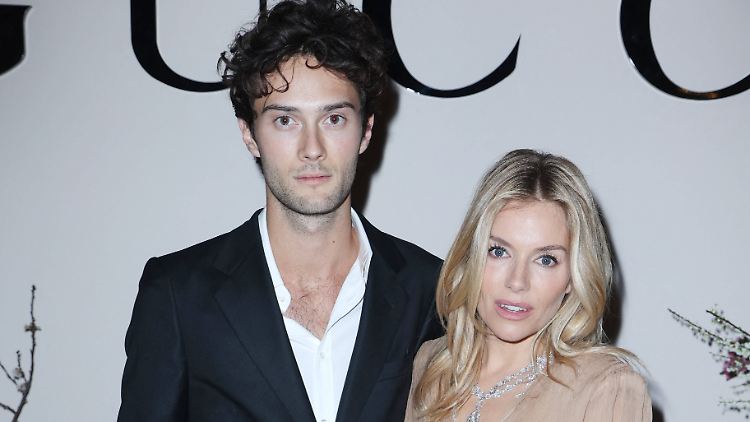 Seit 2021 ein Paar: Oli Green und Sienna Miller.