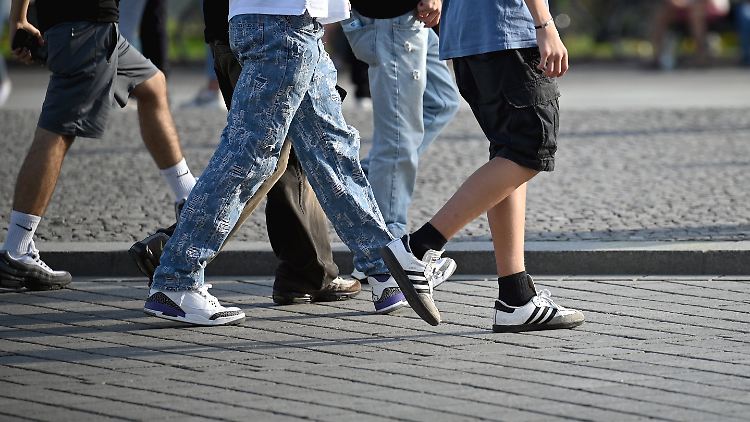 Junge Leute trauen Politikerinnen und Politikern kaum Lösungen zu.